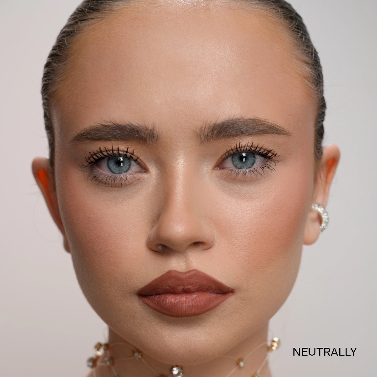 Creion de Buze Pigmentat Vivid Stay Lip Pencil