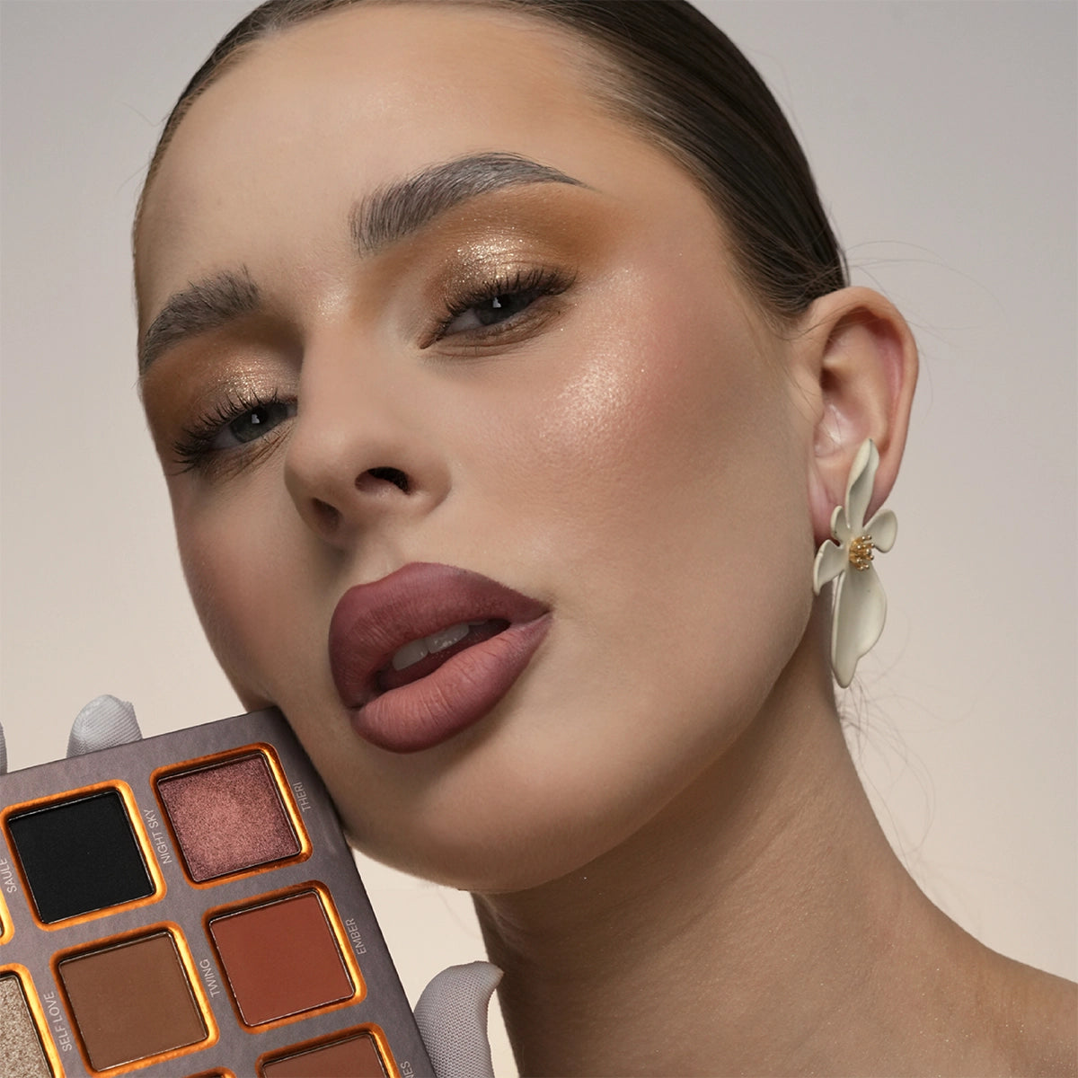Paletă Farduri 18 Culori Sunset Glow High Pigmented