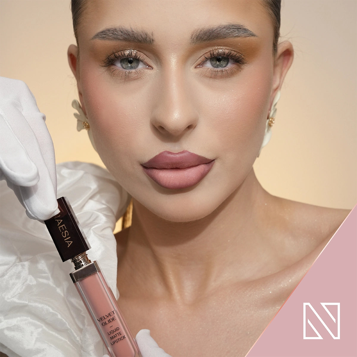 Ruj Lichid Mat Velvet Glide Liquid Lipstick