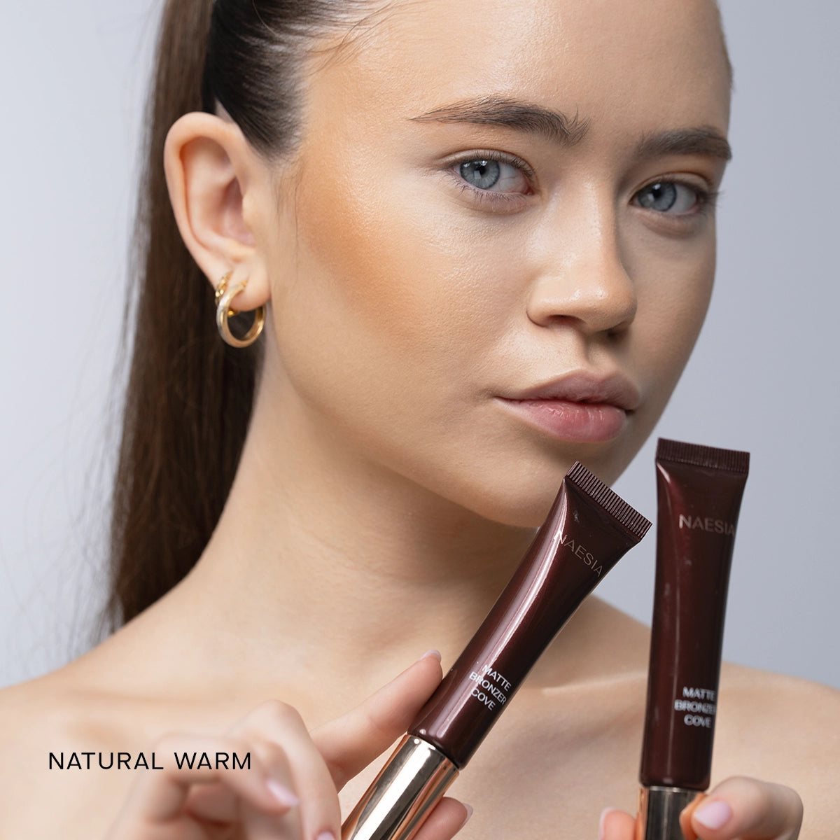Set Bronzer Lichid Mat, Fard De Obraz Lichid si Iluminator Pudră Baked Highlighter